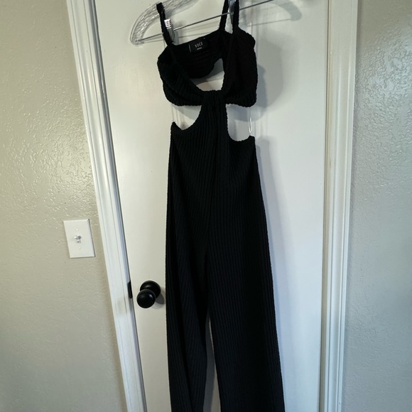 Jumpsuit - Picture 2 of 4